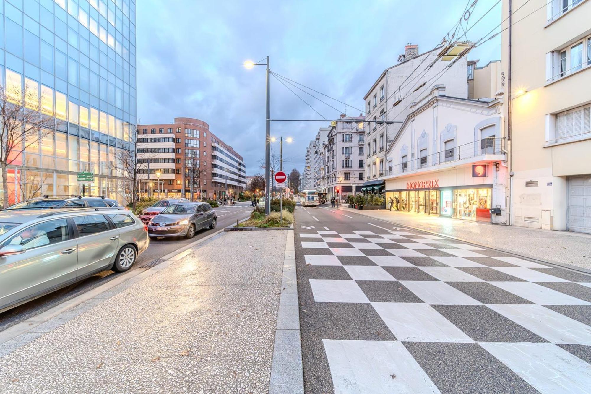 Charming 1-Bedroom Apartment Across From Halles Paul Bocuse & Part-Dieu Lyon Exteriör bild